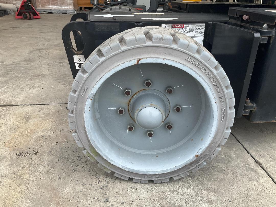 Photo '27' of Genie Z-33/18 Knuckleboom/Boomlift