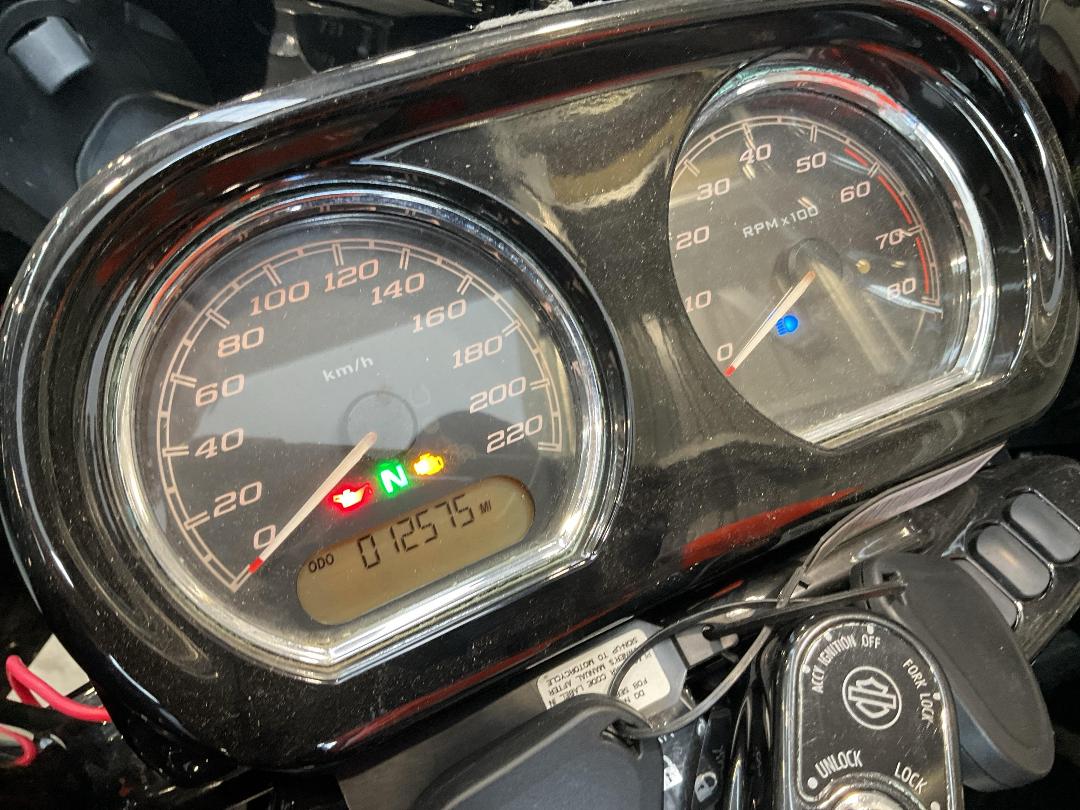 Photo '9' of Harley Davidson Touring 19 Road Glide S