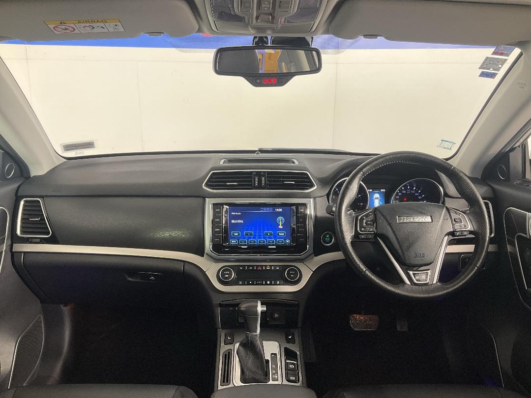 Photo '17' of Haval H6 Photo '17' of Haval H6