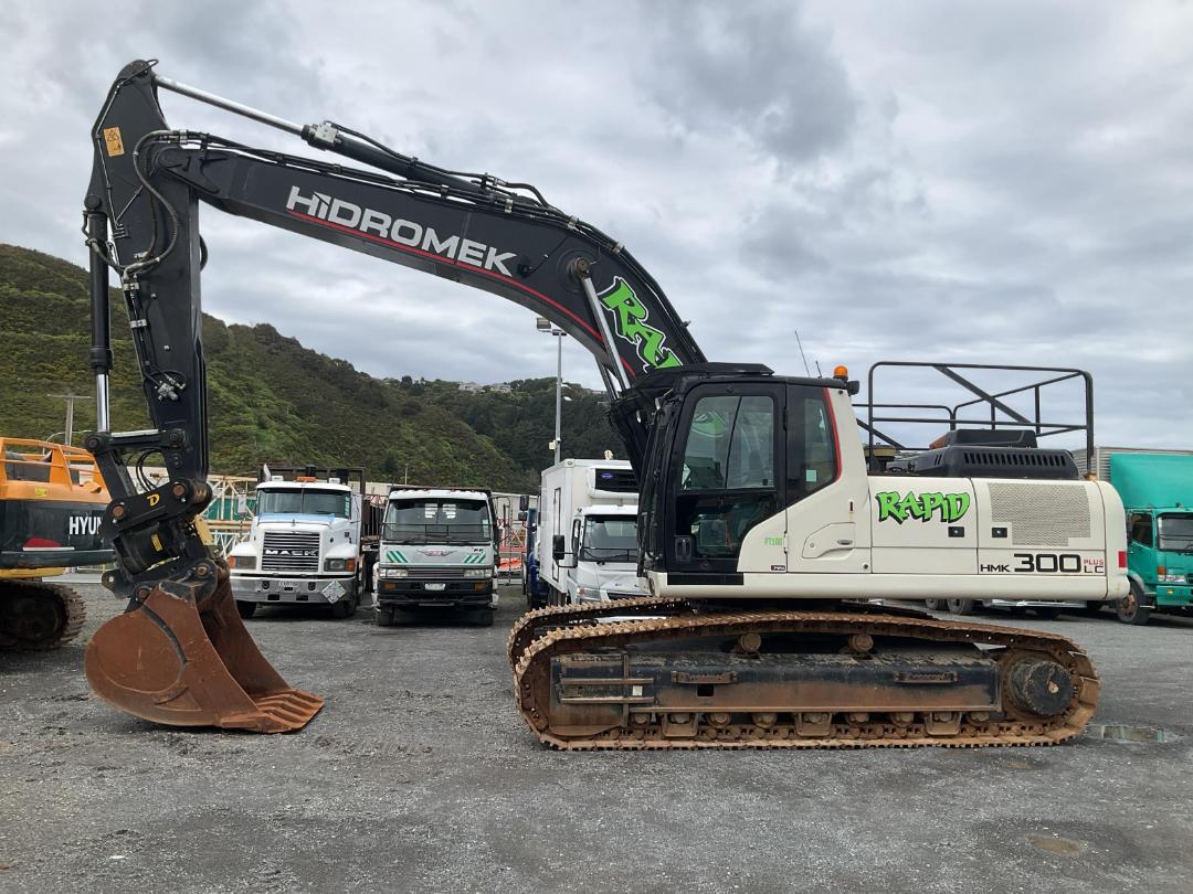 Photo '7' of HiDROMEK HMK300LC-3 Excavator