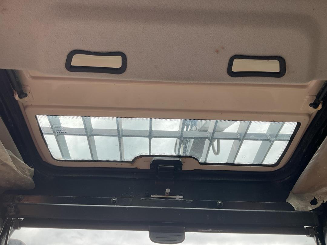 Photo '27' of HiDROMEK HMK300LC-3 Excavator