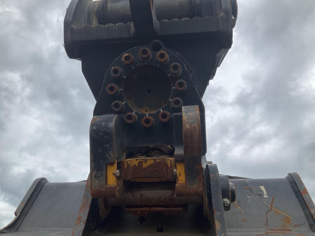 Photo '22' of HiDROMEK HMK300LC-3 Excavator