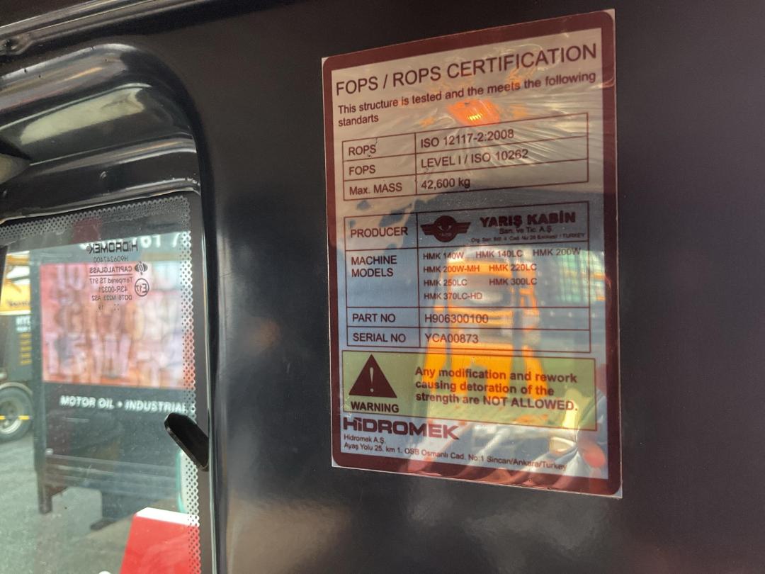 Photo '33' of HiDROMEK HMK300LC-3 Excavator