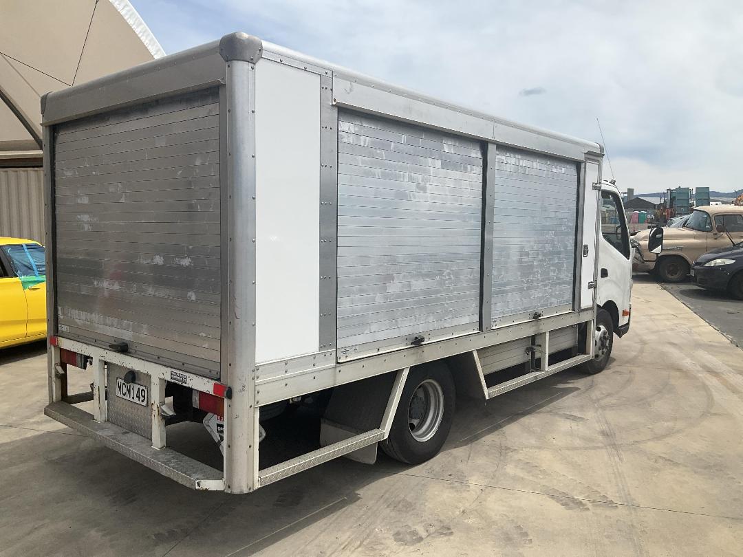 Photo '5' of Hino 300 XZU710R Box Body