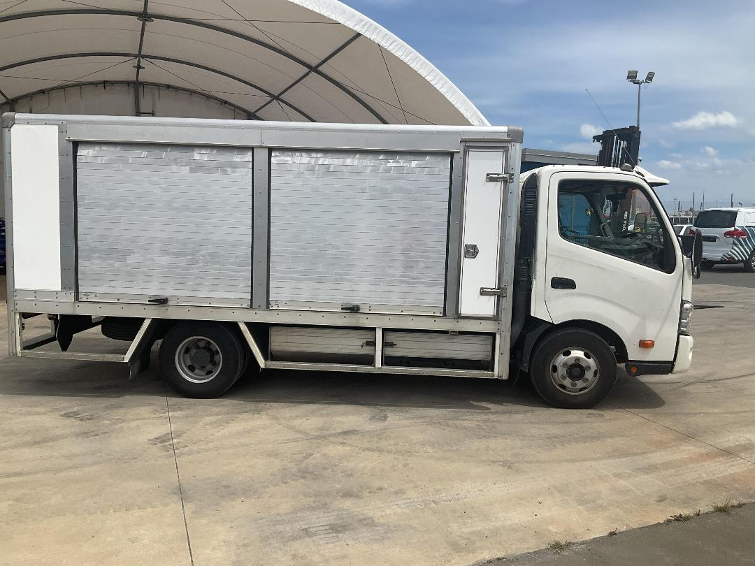 Photo '4' of Hino 300 XZU710R Box Body