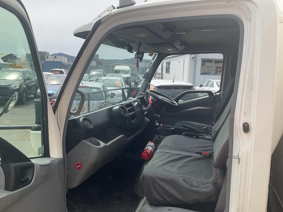 Photo '34' of Hino 300 XZU710R Box Body