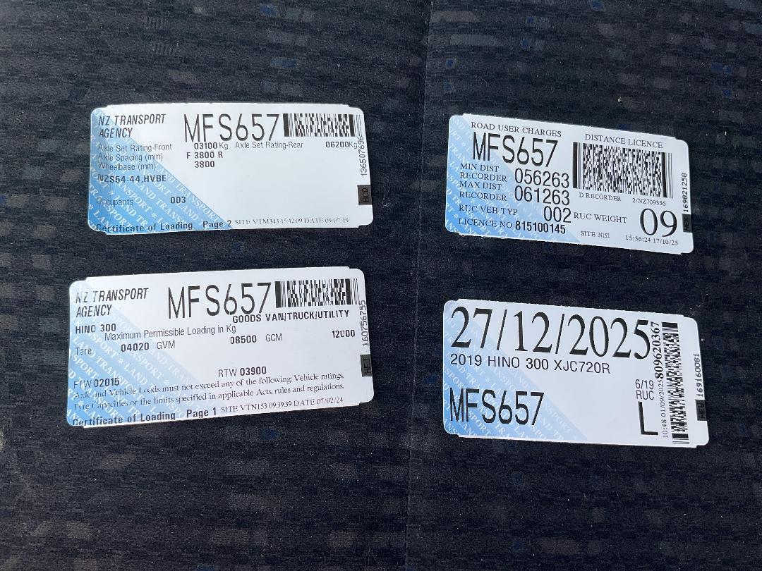 Photo '32' of Hino 300 XJC720R Flat Deck