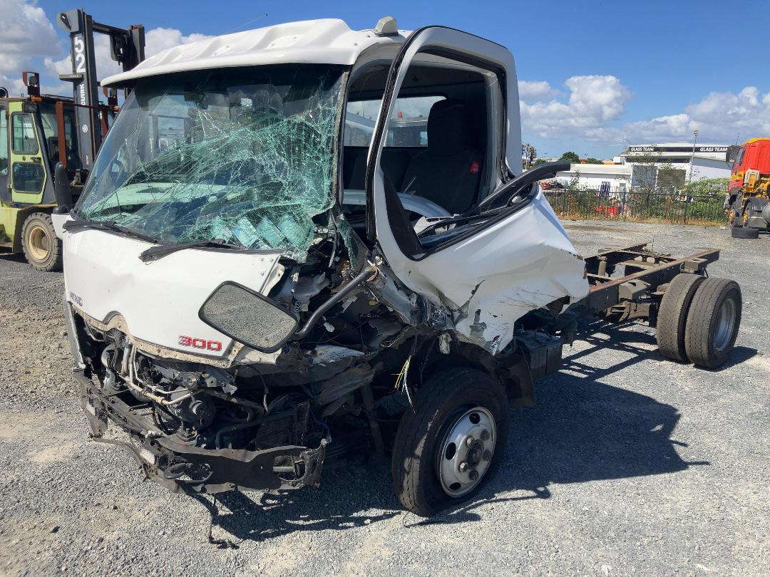 Photo '9' of Hino 300 XZU710R Box Body