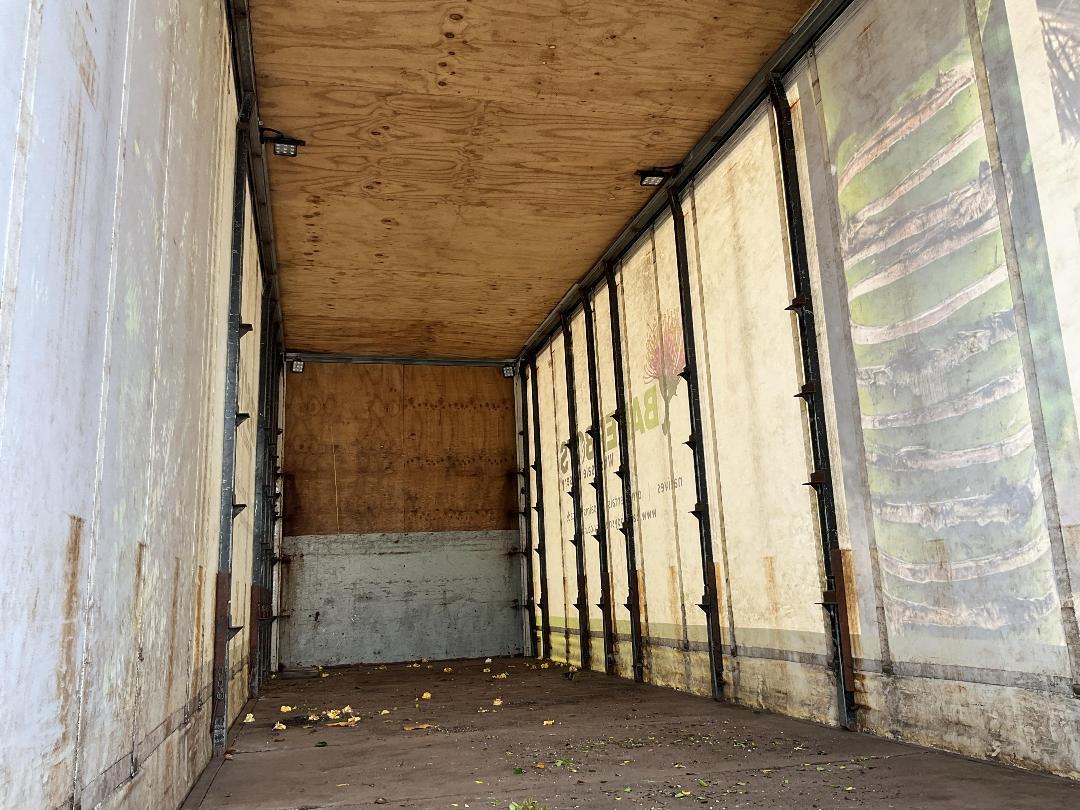 Photo '25' of Hino 500 FM1AW1G-RHU Curtainsider