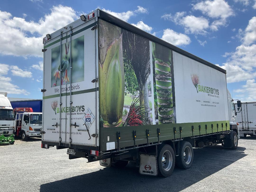 Photo '4' of Hino 500 FM1AW1G-RHU Curtainsider
