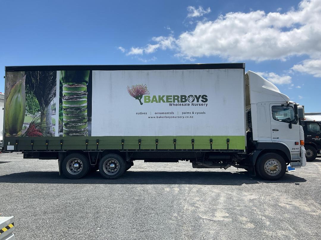 Photo '3' of Hino 500 FM1AW1G-RHU Curtainsider