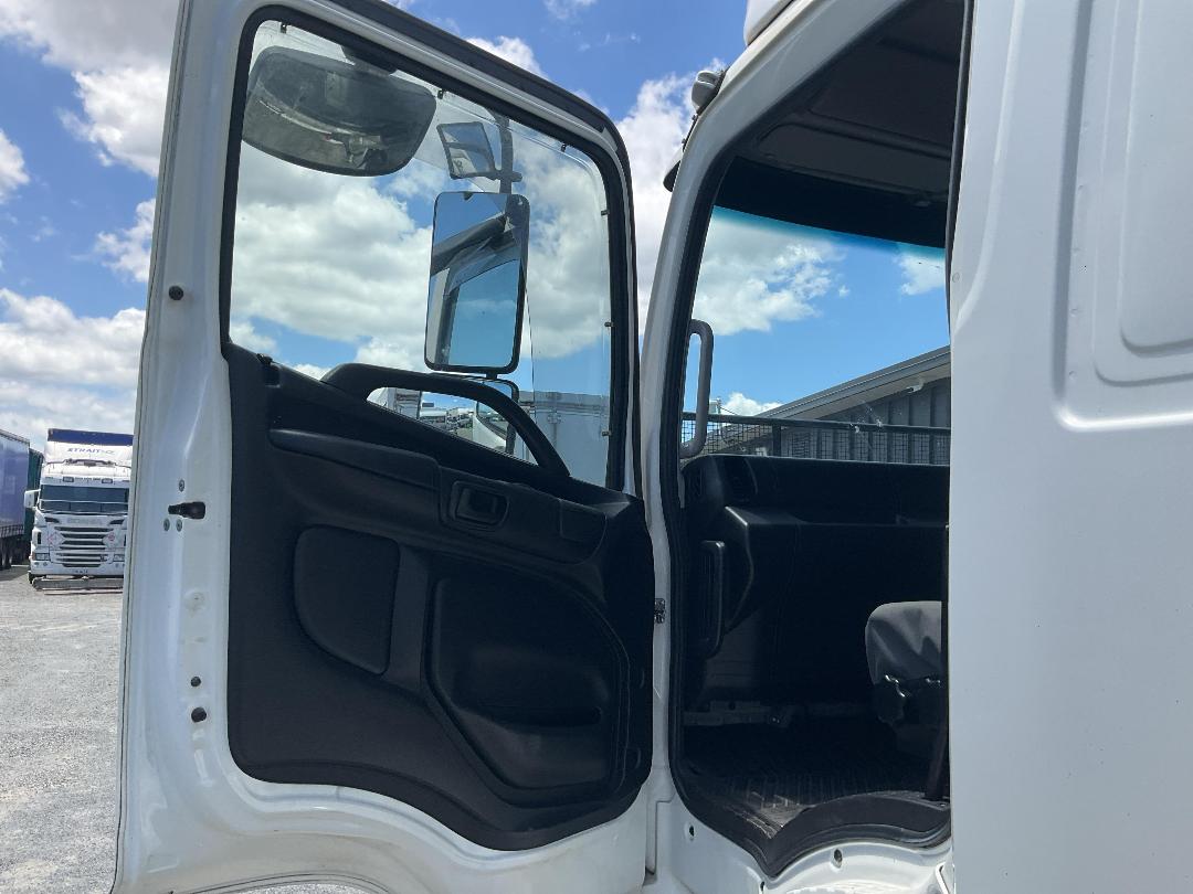 Photo '20' of Hino 500 FM1AW1G-RHU Curtainsider