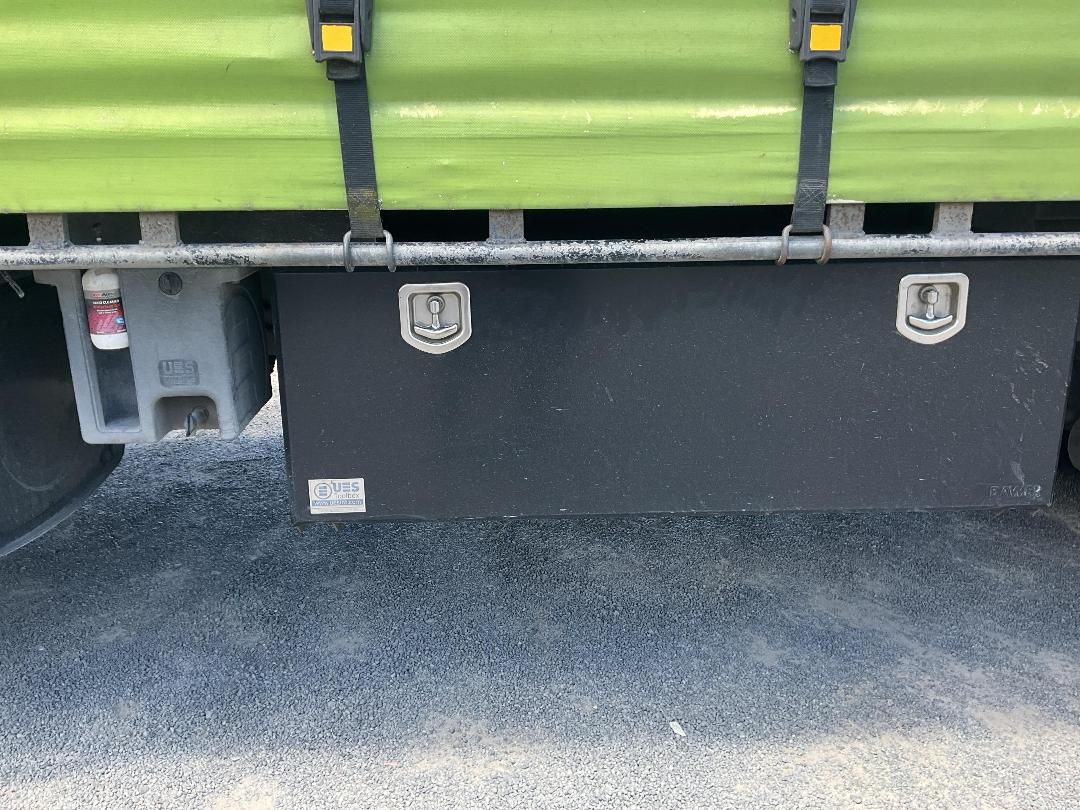 Photo '29' of Hino 500 FM1AW1G-RHU Curtainsider