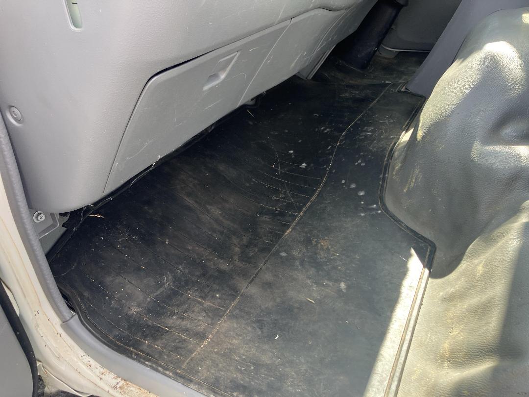 Photo '19' of Hino Dutro Flat Deck