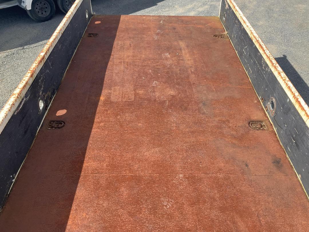 Photo '23' of Hino Dutro Flat Deck