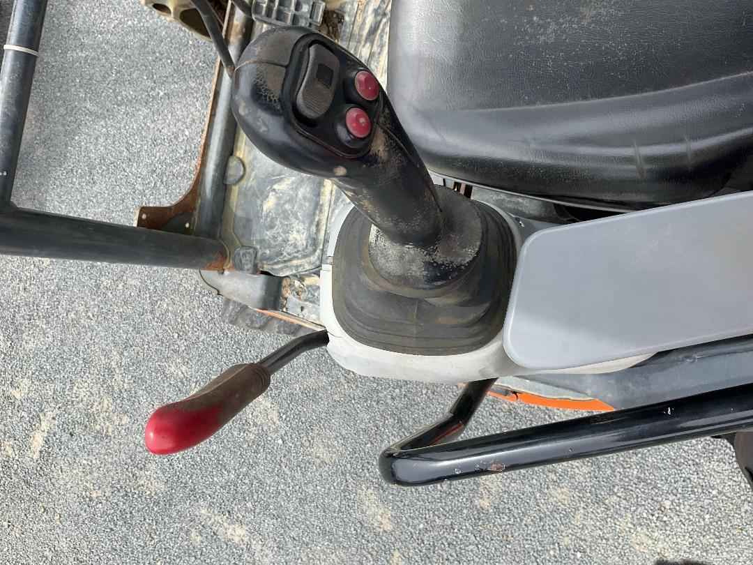 Photo '19' of Hitachi ZX33U-5A Excavator