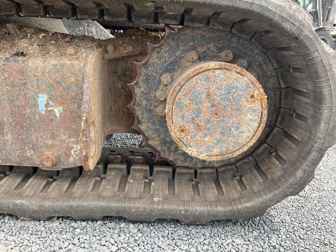 Photo '32' of Hitachi ZX33U-5A Excavator