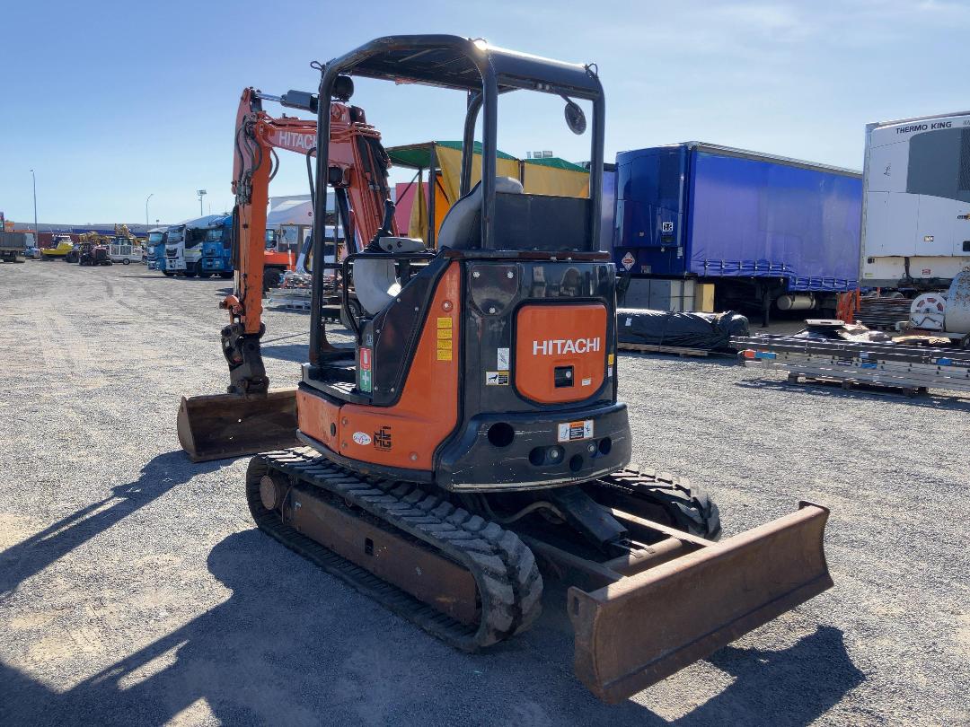 Photo '6' of Hitachi ZX33U-5A Excavator