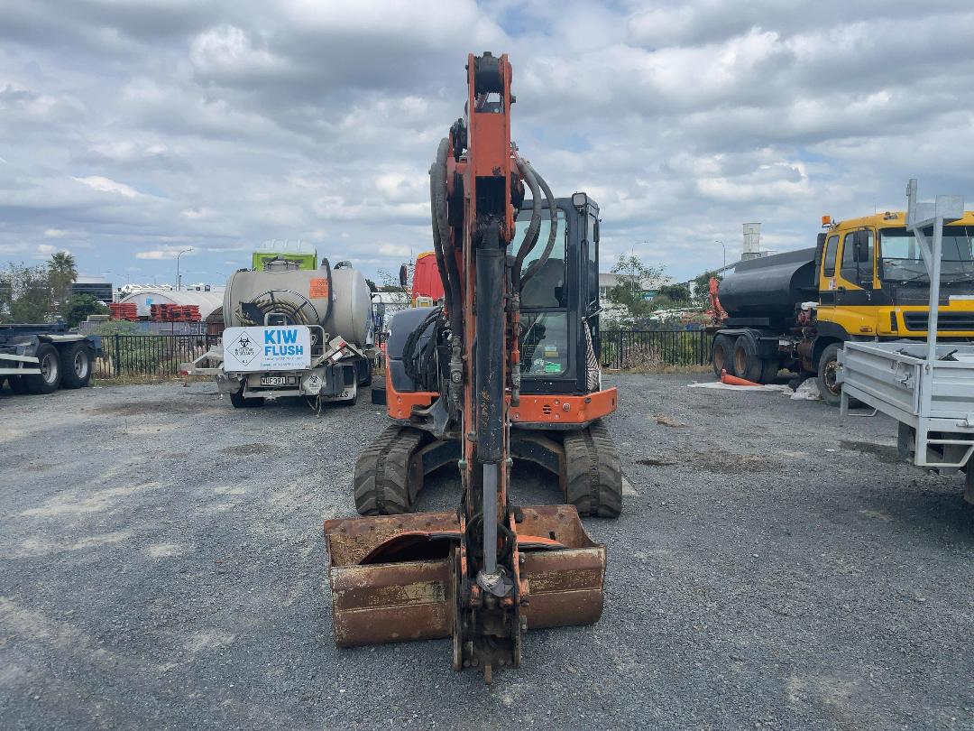 Photo '7' of Hitachi ZX65USB-5A Excavator