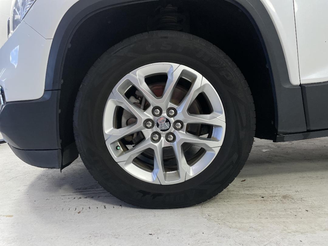 Photo '10' of Holden Acadia