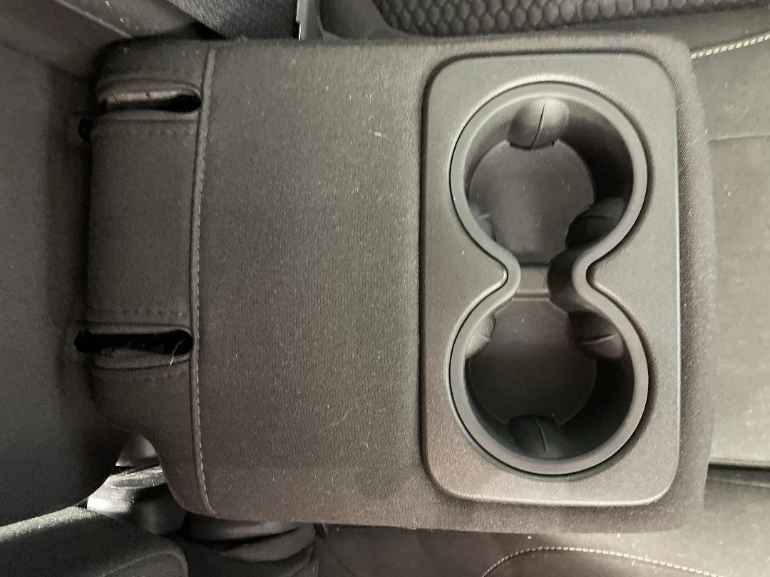 Photo '24' of Holden Acadia