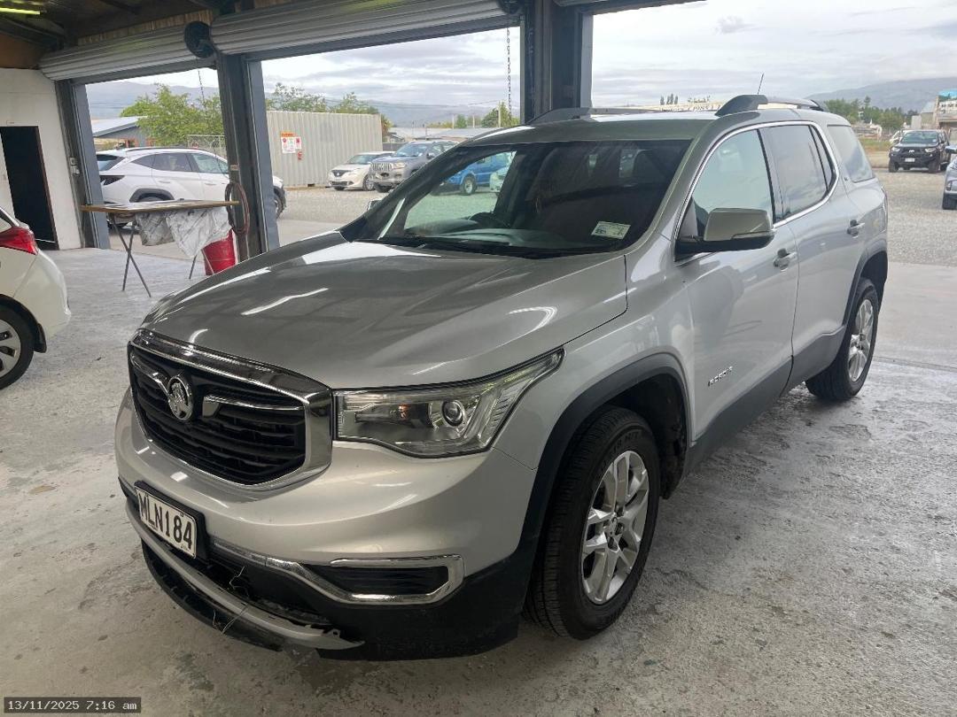 Photo '2' of Holden Acadia LT Photo '2' of Holden Acadia LT