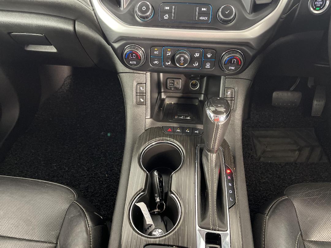 Photo '18' of Holden Acadia