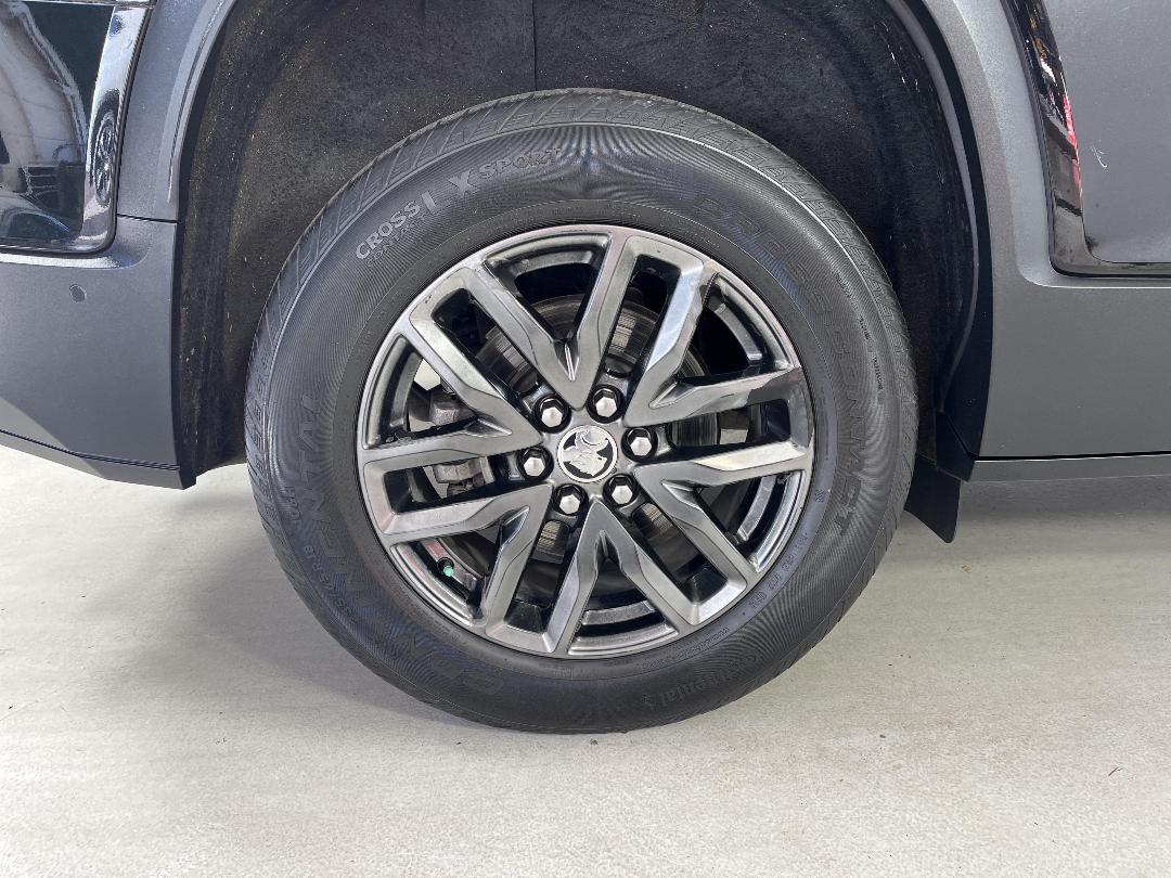 Photo '12' of Holden Acadia Photo '12' of Holden Acadia