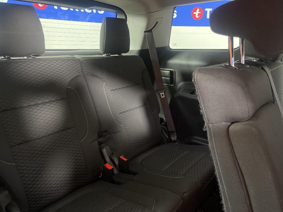 Photo '25' of Holden Acadia Photo '25' of Holden Acadia