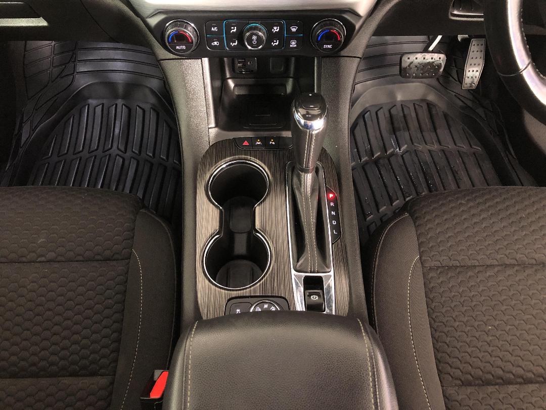 Photo '18' of Holden Acadia