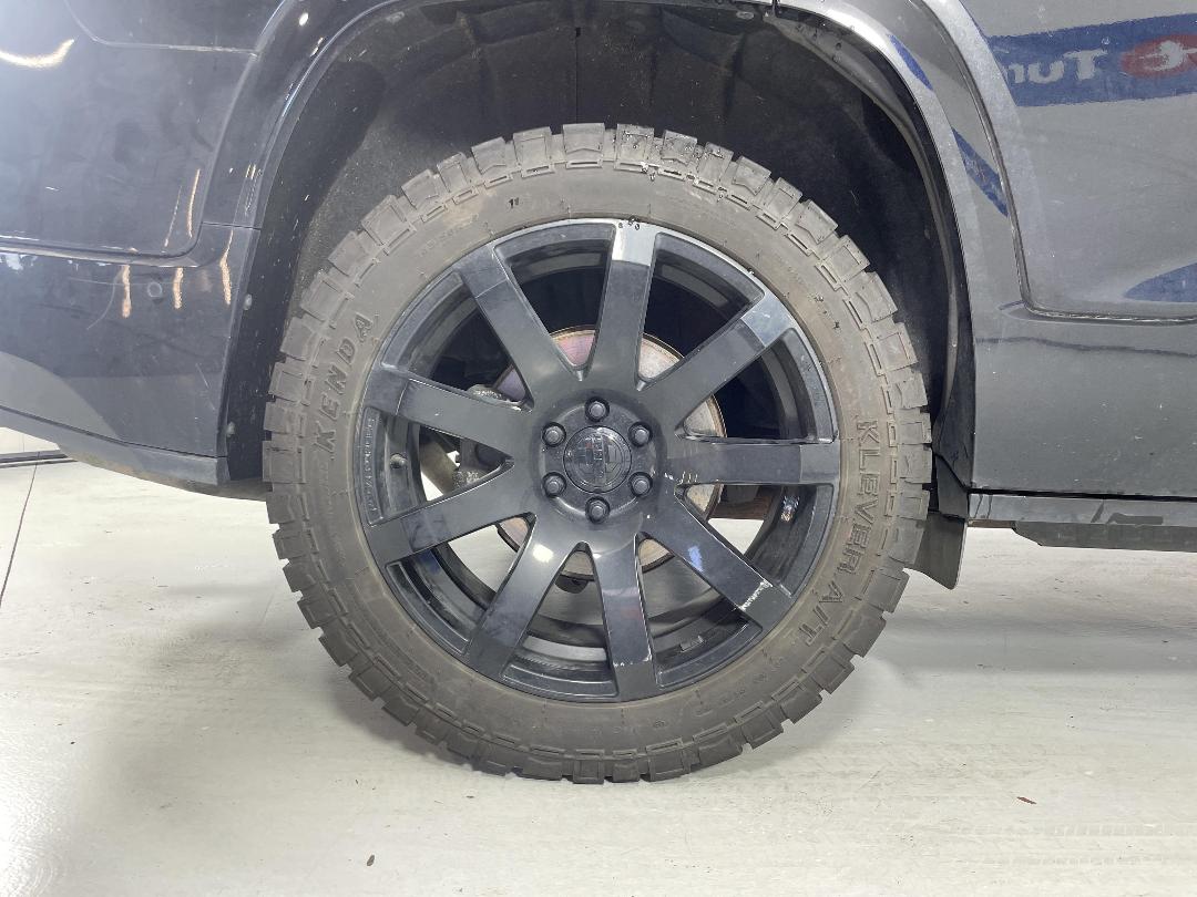 Photo '12' of Holden Acadia