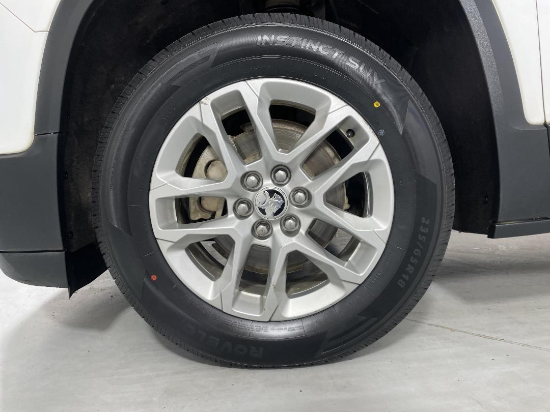 Photo '10' of Holden Acadia Photo '10' of Holden Acadia