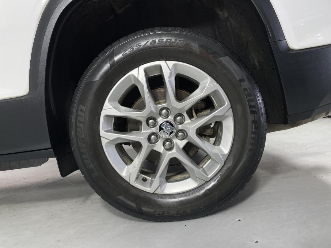 Photo '11' of Holden Acadia Photo '11' of Holden Acadia