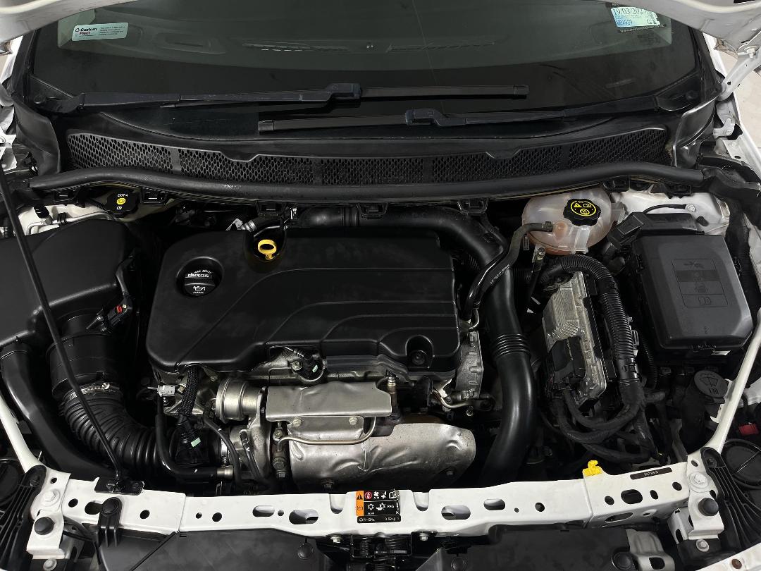 Photo '13' of Holden Astra