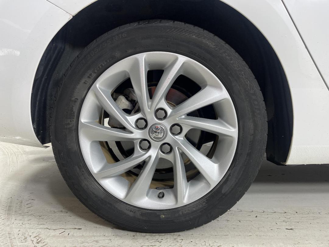 Photo '12' of Holden Astra