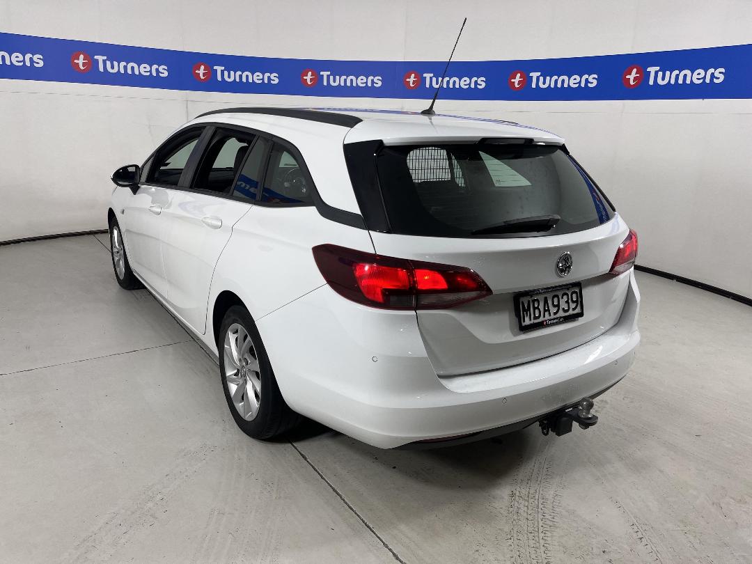 Photo '5' of Holden Astra