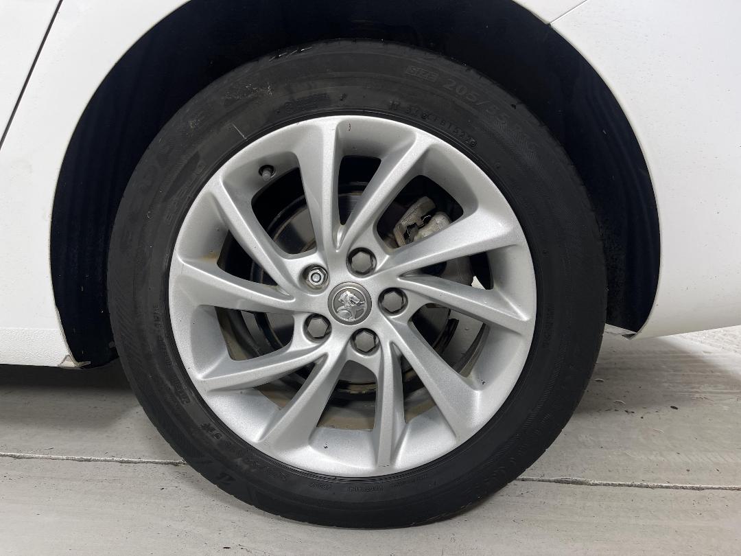 Photo '11' of Holden Astra