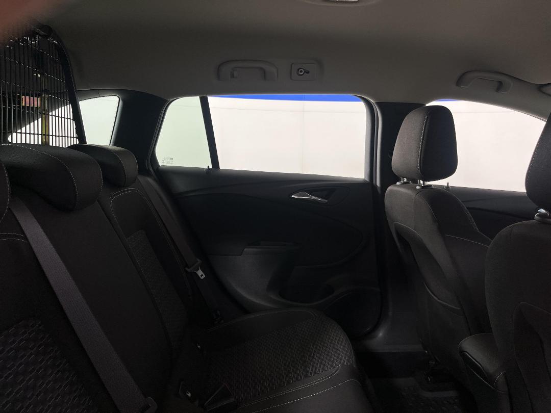 Photo '20' of Holden Astra