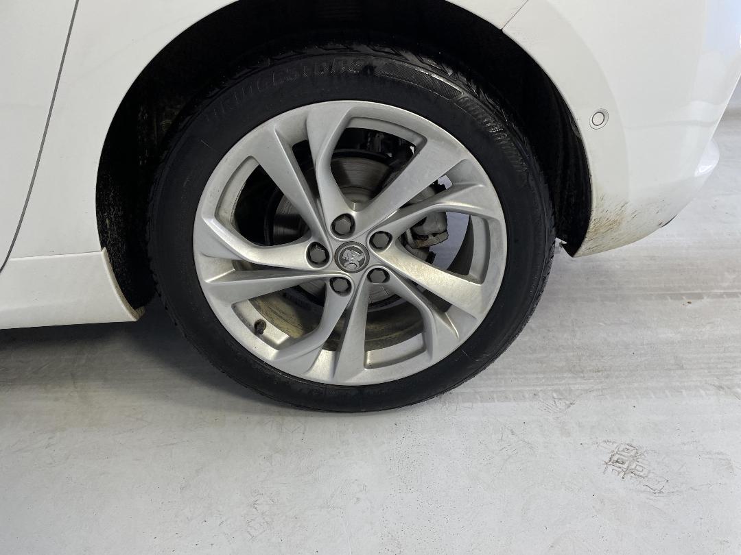 Photo '11' of Holden Astra Photo '11' of Holden Astra