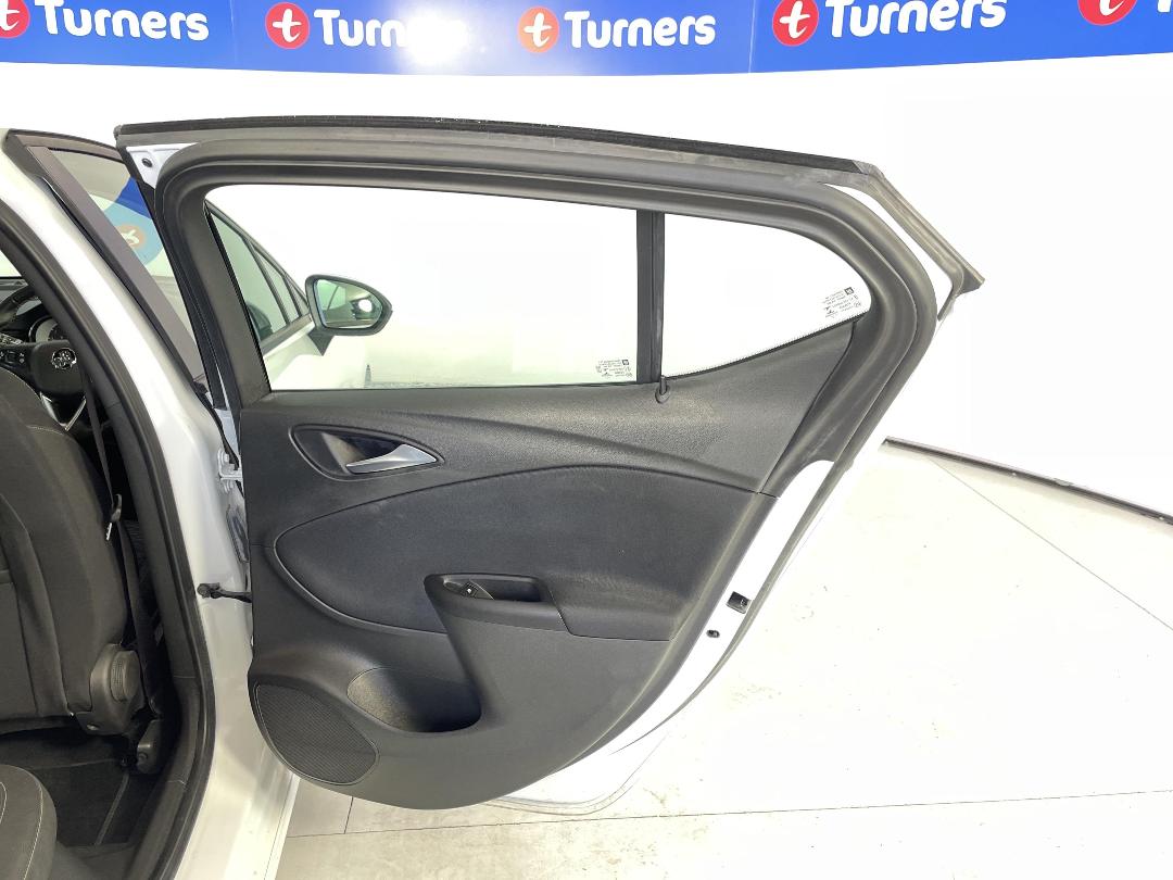 Photo '19' of Holden Astra Photo '19' of Holden Astra