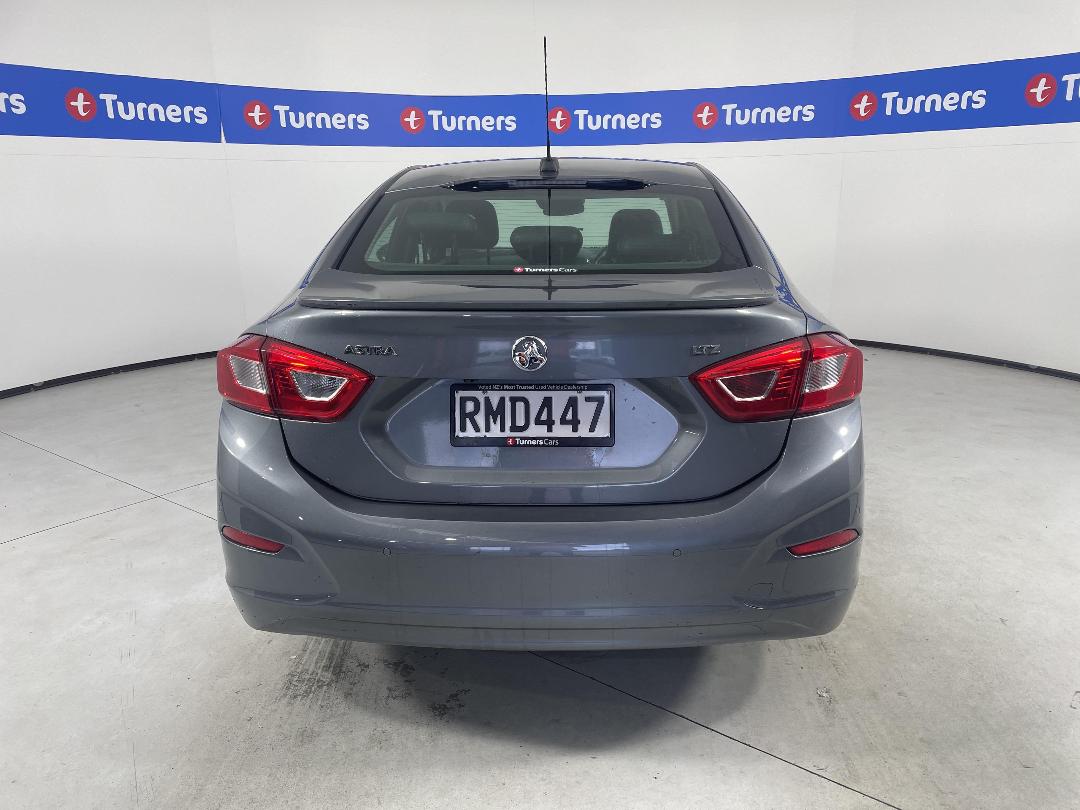 Photo '6' of Holden Astra