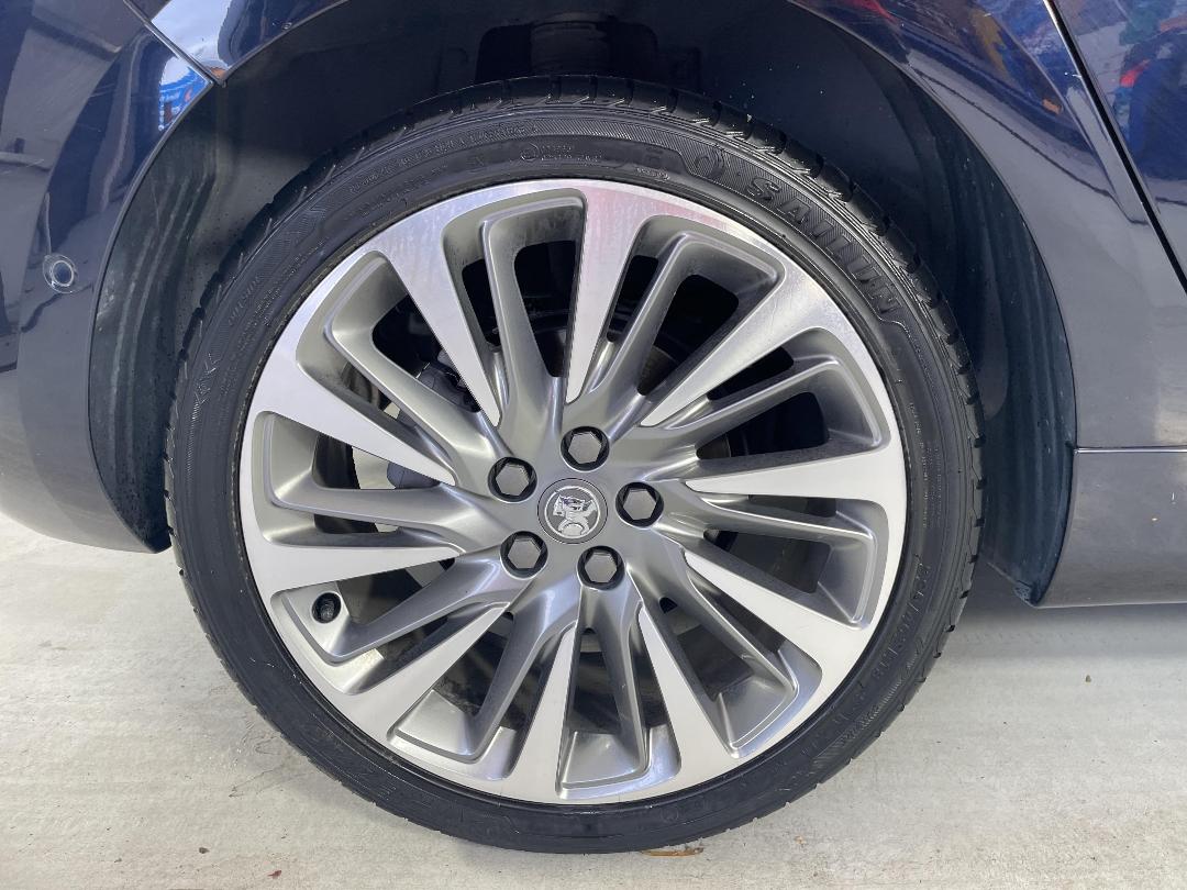 Photo '12' of Holden Astra