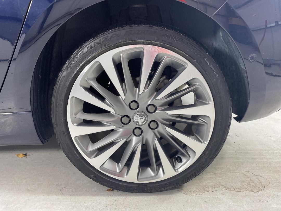 Photo '11' of Holden Astra