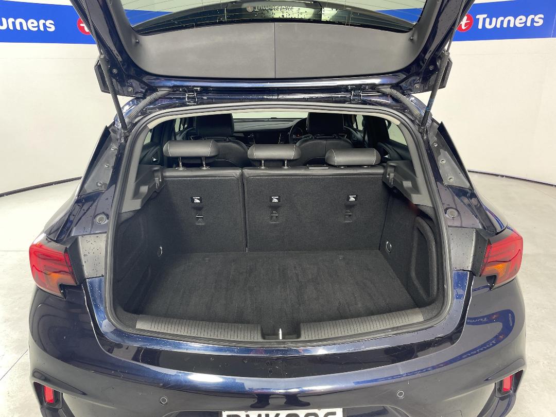 Photo '14' of Holden Astra