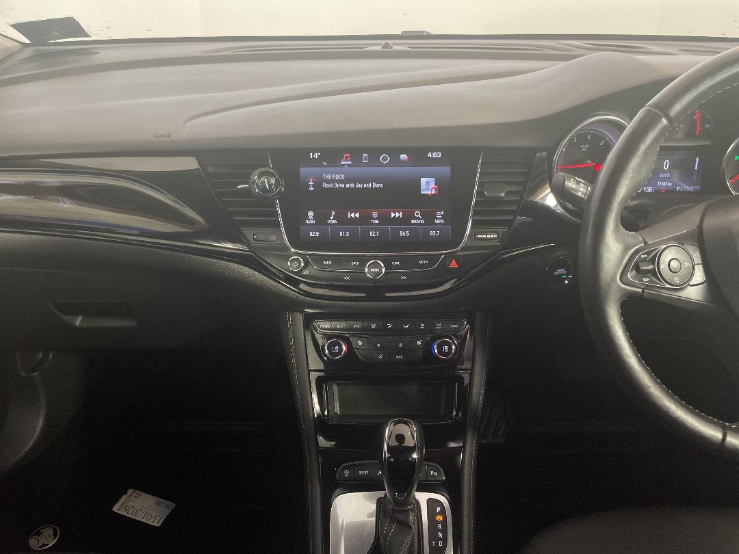 Photo '18' of Holden Astra