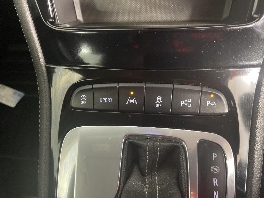 Photo '24' of Holden Astra