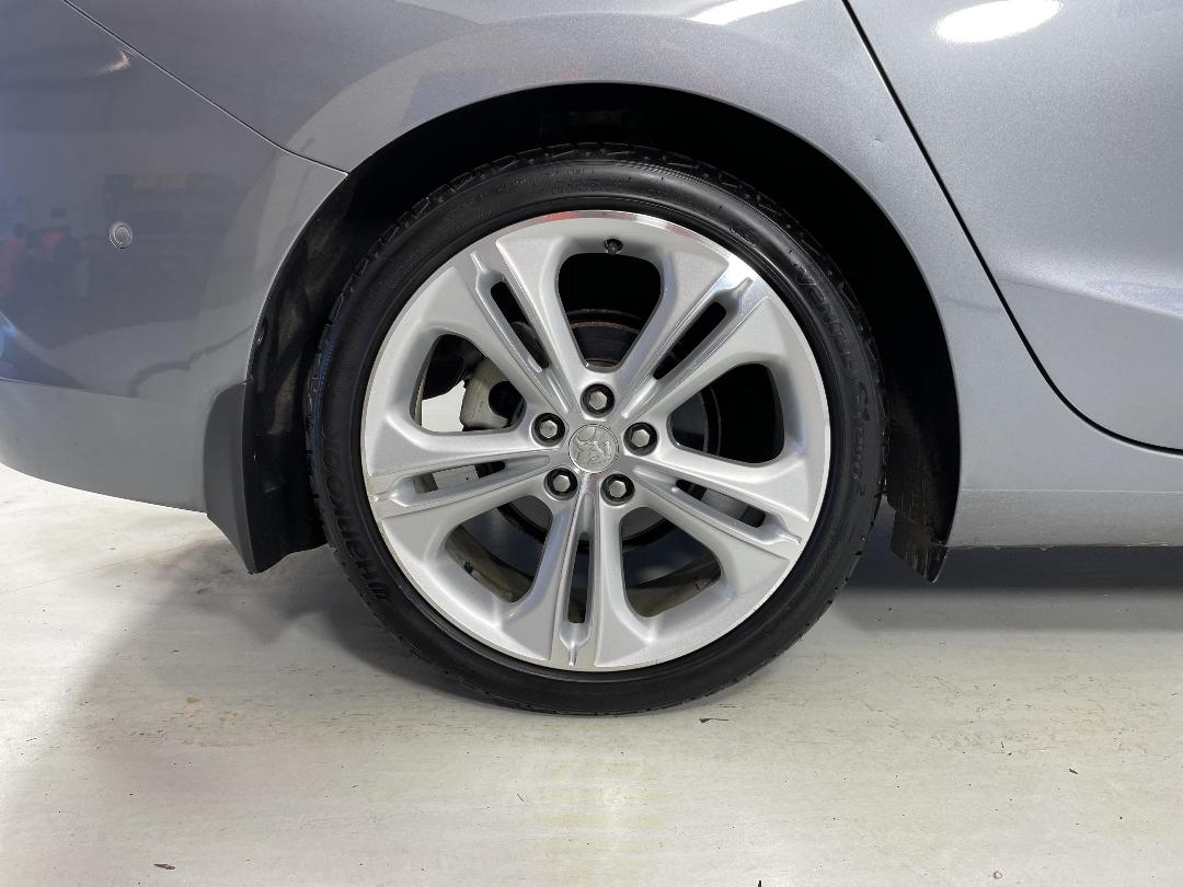 Photo '12' of Holden Astra Photo '12' of Holden Astra