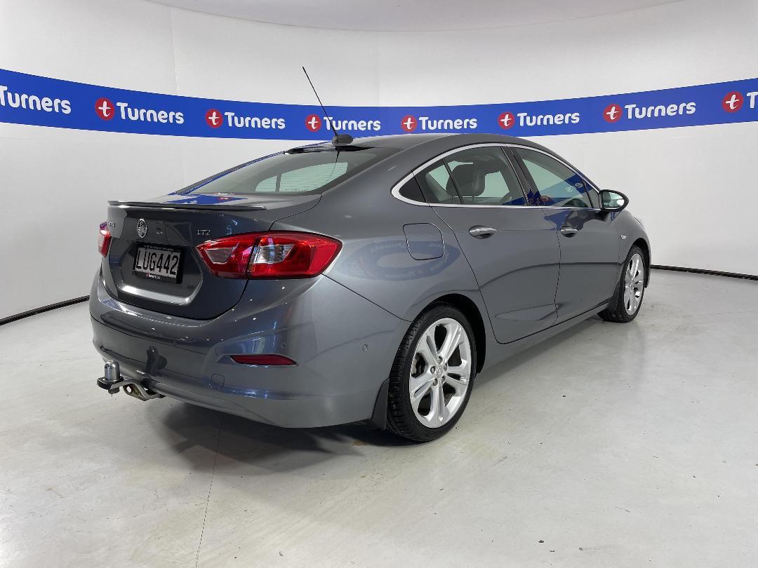 Photo '7' of Holden Astra Photo '7' of Holden Astra