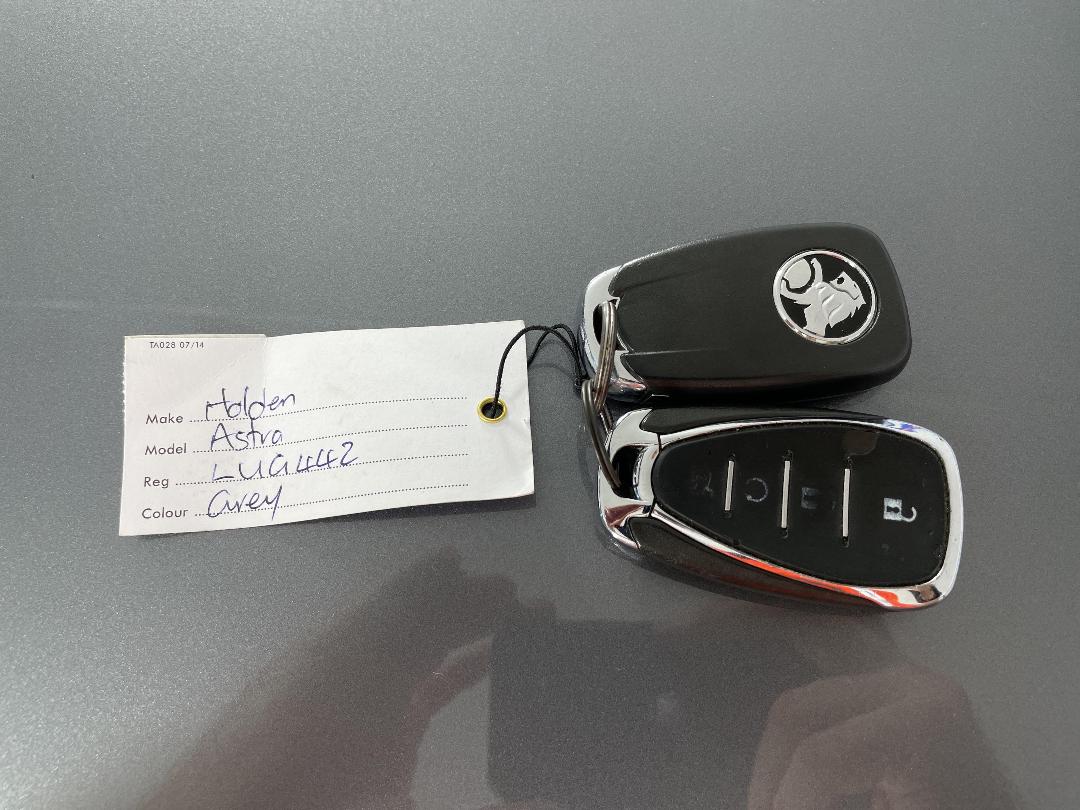 Photo '22' of Holden Astra Photo '22' of Holden Astra