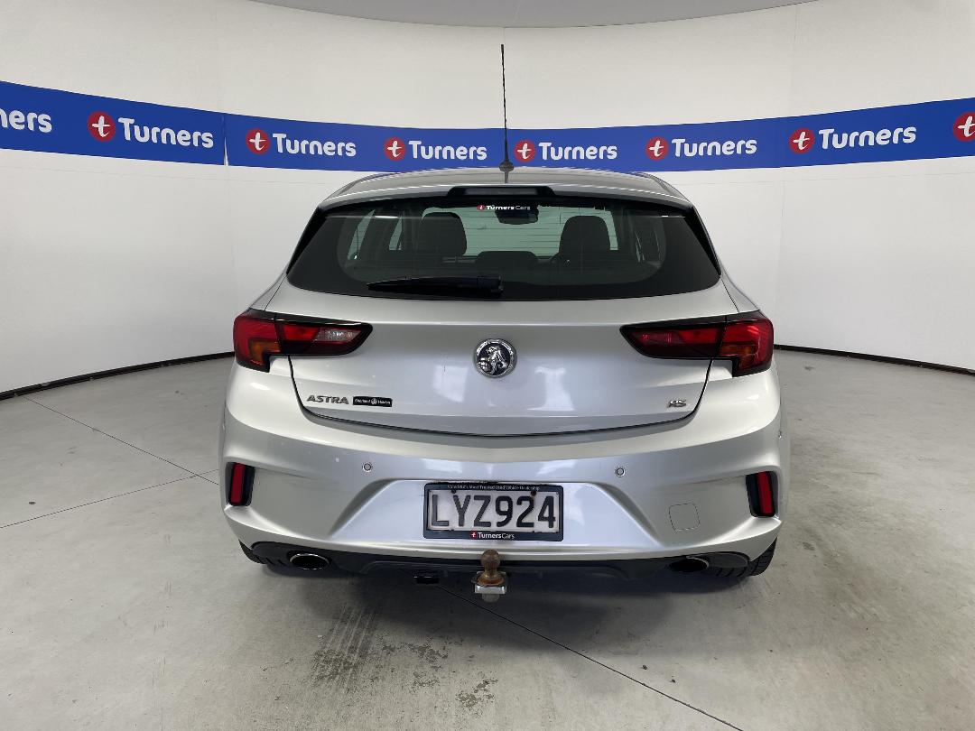 Photo '6' of Holden Astra Photo '6' of Holden Astra